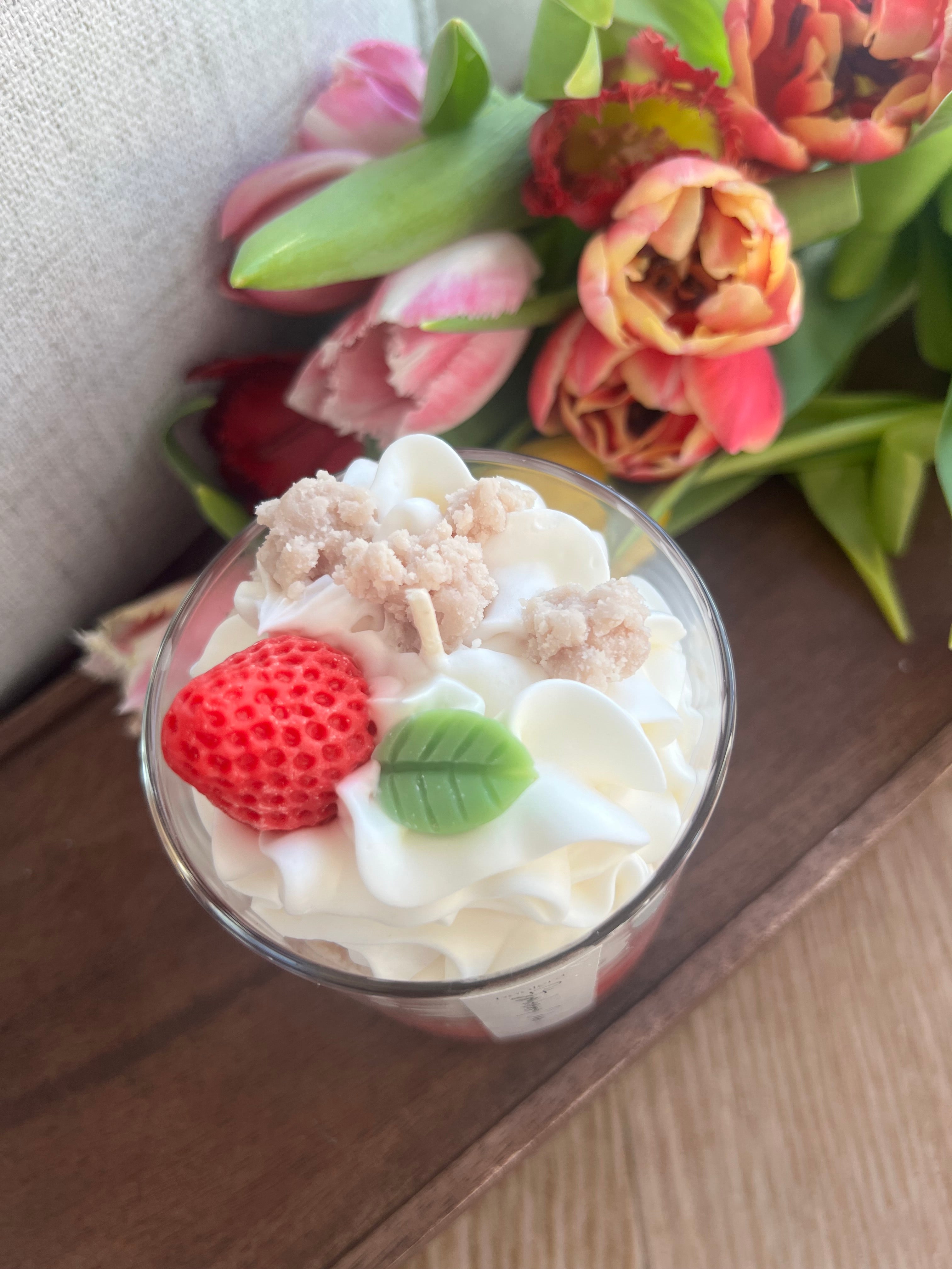 Dessertkerze Strawberry Cake