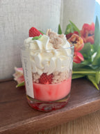 Dessertkerze Strawberry Cake